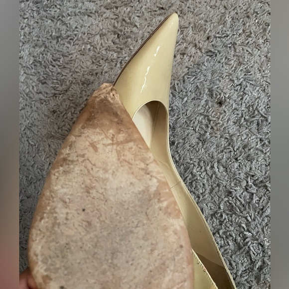 Jimmy Choo Pointed Toe Nude Patent Pumps Size 38 1/2 - Picture 7 of 10